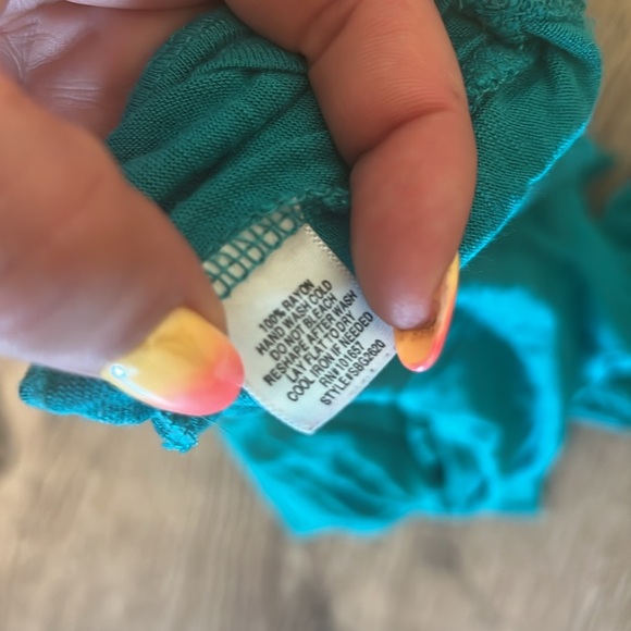 Teal Razor Back Tank with Ruffle Back - Picture 3 of 5